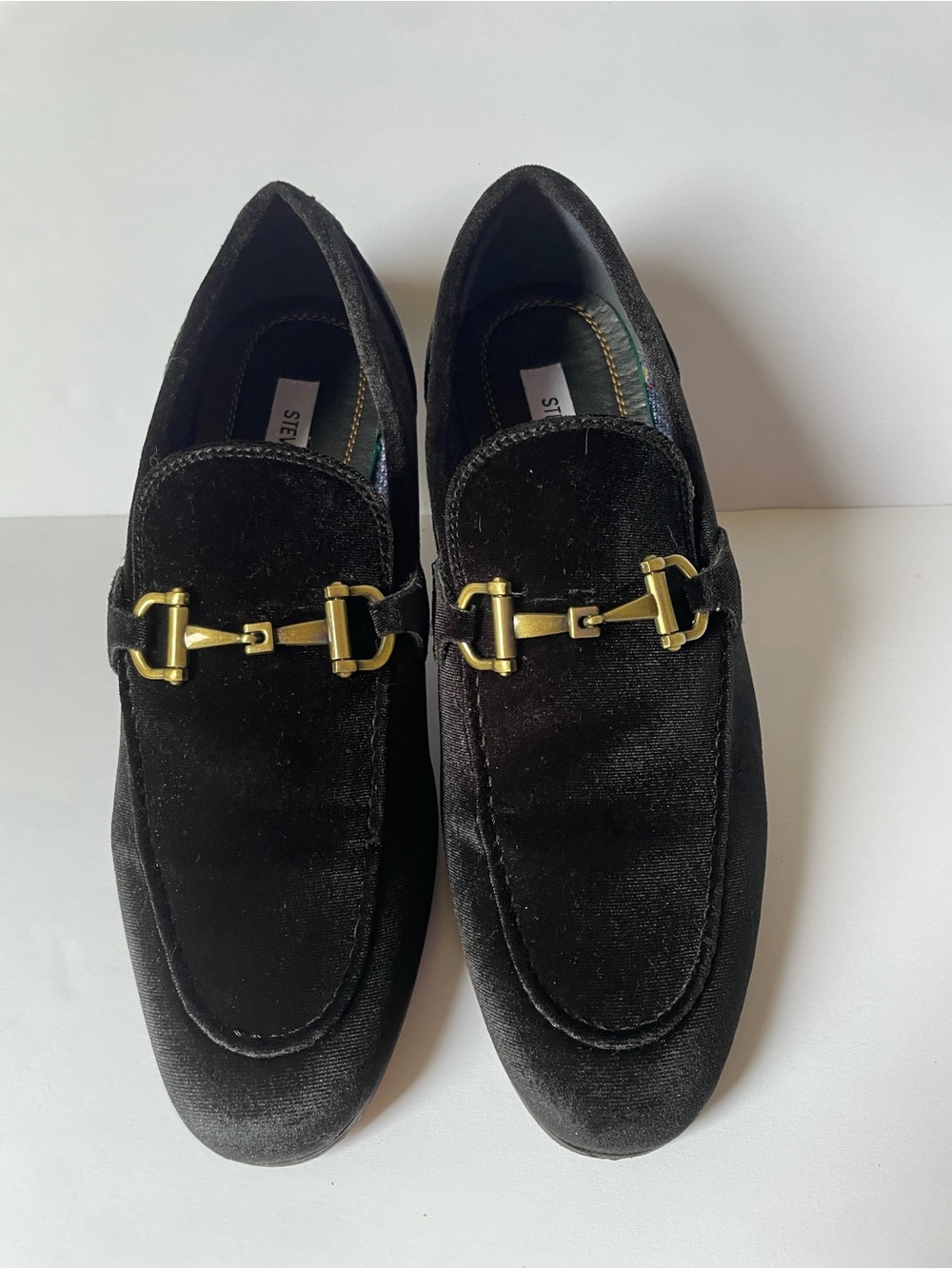 Steve Madden Black Velvet Loafers with Gold Horsebit Mens size 9 Dress Shoes